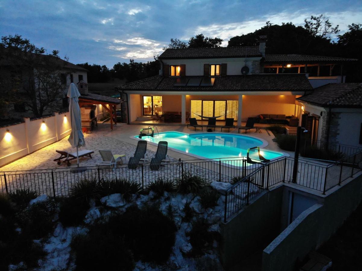 Villa Arton Heated Swimming-Pool Žminj 외부 사진