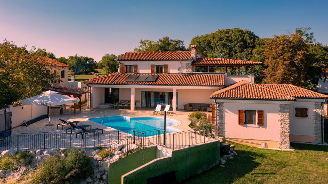 Villa Arton Heated Swimming-Pool Žminj 외부 사진